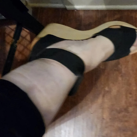 Belle by‎ Sigerson Morrison Crossover Sandals 10 - Picture 2 of 9